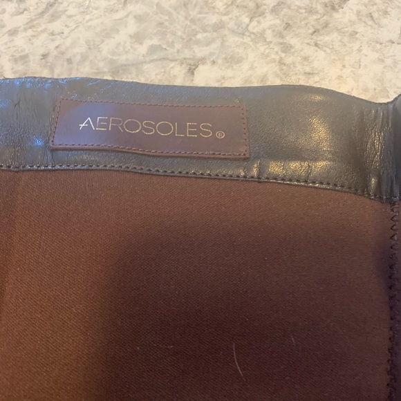 8.5 Aerosole boots suede. Wedge. Easy to walk in. - Picture 6 of 11